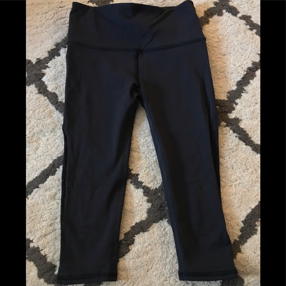 Women’s Lululemon Athletica cropped Workout pants